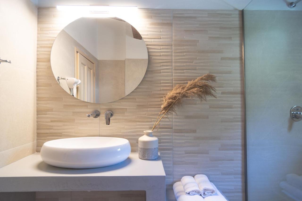 Villa Theodora View Apartments Afroditi Ájosz Jeórjosz Págon Kültér fotó